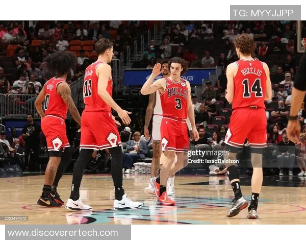 2013季后赛热火与公牛第二场激战回顾球星表现与关键时刻分析